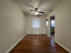 8115 Whitburn Dr in Clayton, MO - Building Photo - Building Photo