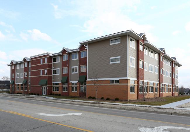 Fairhaven Crossing in Mundelein, IL - Foto de edificio - Building Photo