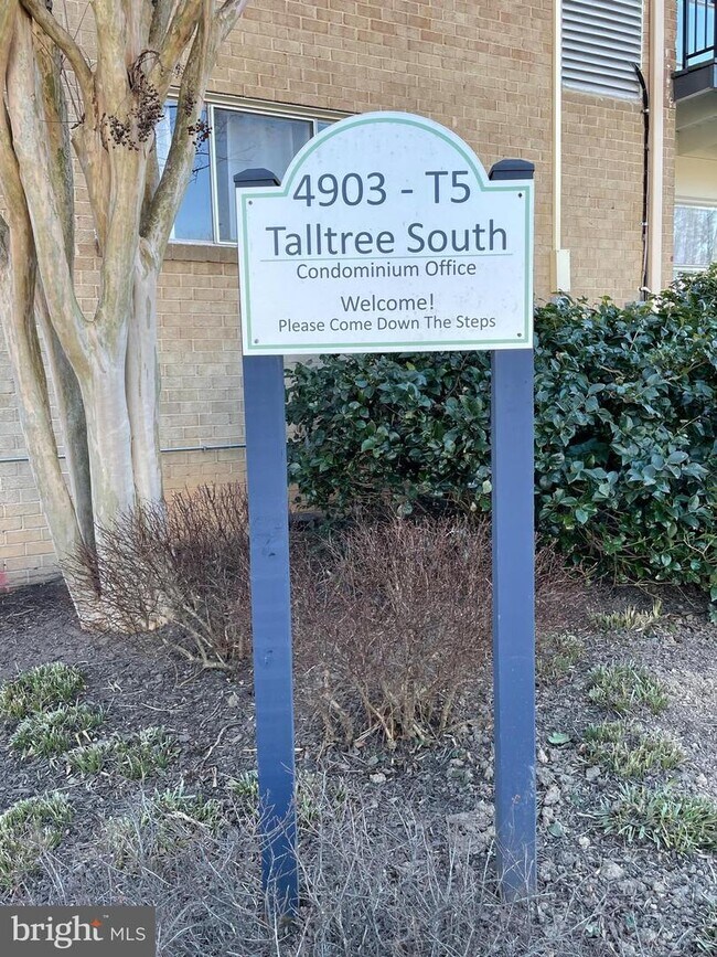 4903 Americana Dr-Unit -205 in Annandale, VA - Building Photo - Building Photo