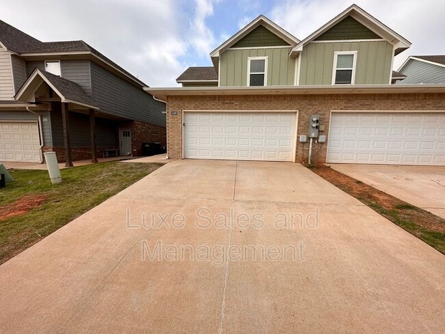 2180 Camino Del Plaza Ln in Edmond, OK - Building Photo - Building Photo