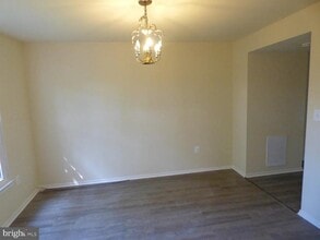 802 Ivy League Ln in Rockville, MD - Building Photo - Building Photo