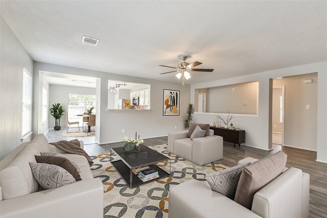 15515 Echo Stable Ln in Cypress, TX - Foto de edificio - Building Photo