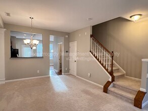 330 Carthage Ct in Durham, NC - Building Photo - Building Photo