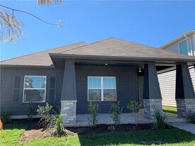 214 Bent Creek Dr in Hutto, TX - Building Photo