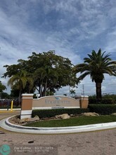8955 Wiles Rd in Coral Springs, FL - Building Photo - Building Photo