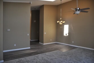 181 Littleton Rd, Unit 141 in Chelmsford, MA - Building Photo - Building Photo