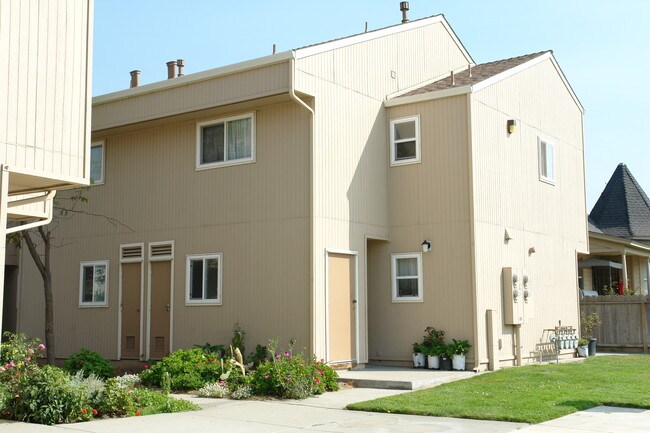 Terosos Del Campos in Salinas, CA - Building Photo - Building Photo