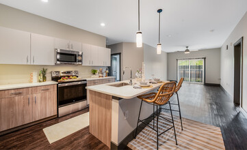 Friendly Gardens Apartments in Greensboro, NC - Building Photo - Building Photo