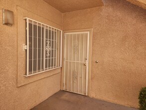 2925 Wigwam Pkwy in Henderson, NV - Building Photo - Building Photo