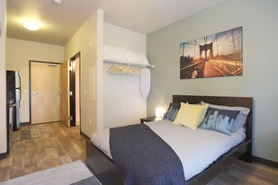 The Pearl Studios in Portland, OR - Building Photo