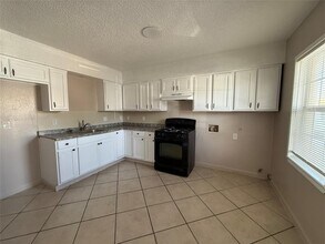 2203 Donahue Ln in Austin, TX - Building Photo - Building Photo