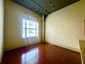 1201 Canal St in New Orleans, LA - Building Photo - Building Photo