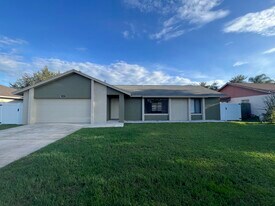 2342 Cilantro Dr in Orlando, FL - Building Photo