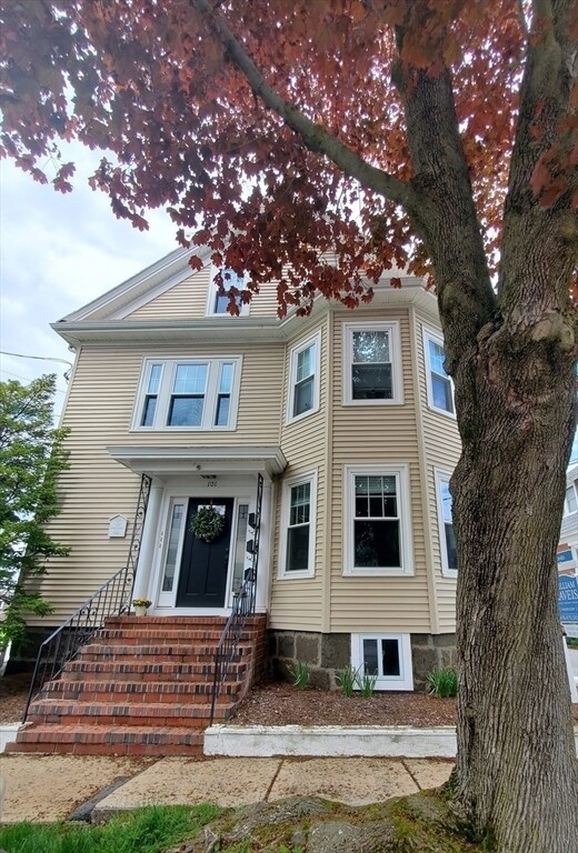101 Leach St, Unit 2 in Salem, MA - Building Photo - Building Photo