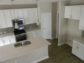 9402 Privet Dr in Austin, TX - Building Photo - Building Photo
