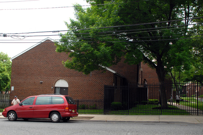 Mount Prospect Village in Newark, NJ - Building Photo - Building Photo