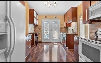 5512 NW Indian Hills Ln in Kansas City, MO - Building Photo - Building Photo