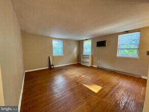 200 W Evergreen Ave in Philadelphia, PA - Foto de edificio - Building Photo