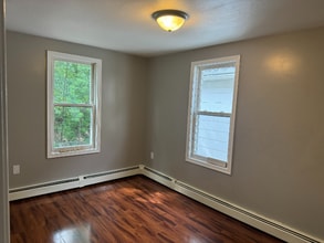 38 S Gates Ave in Kingston, PA - Building Photo - Building Photo