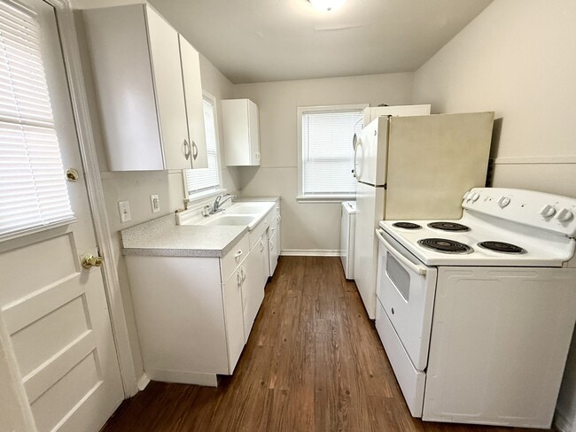 33 8th Ave NW in Ardmore, OK - Building Photo - Building Photo