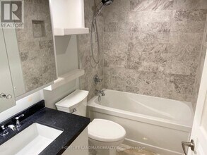 509 Beecroft Rd in Toronto, ON - Building Photo - Building Photo