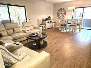 15225 N 100th St in Scottsdale, AZ - Building Photo - Building Photo