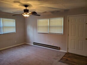 644 S Austin Springs Rd in Johnson City, TN - Building Photo - Building Photo