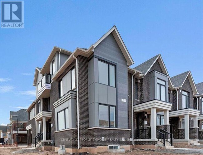 3 Crown Gate in Oakville, ON - Building Photo - Building Photo