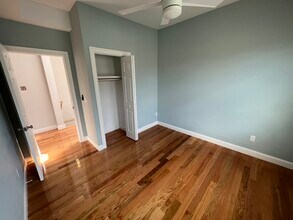 126 Cross St, Unit 5 in Somerville, MA - Foto de edificio - Building Photo