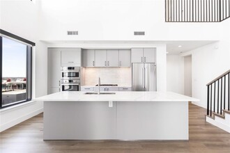 808 Crawford St in Houston, TX - Building Photo - Building Photo