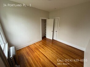 34 Portland Pl in Yonkers, NY - Building Photo - Building Photo