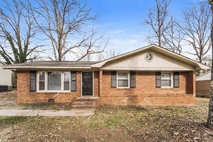 1100 Bilmark Ave in Charlotte, NC - Building Photo