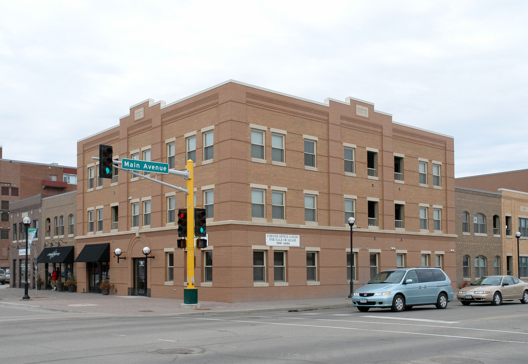 Lofts On Fourth in Moorhead, MN - Foto de edificio