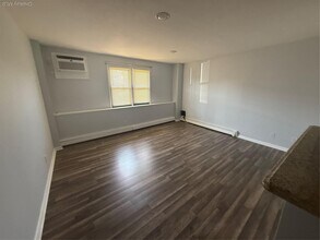 1219 2nd Ave in New Hyde Park, NY - Building Photo - Building Photo