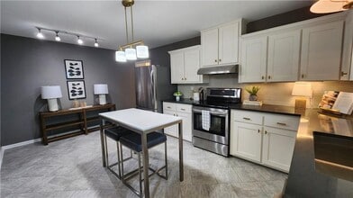 2132 Clairmont Rd in Decatur, GA - Building Photo - Building Photo