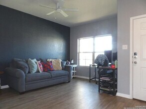 10506 Tawakoni Frk in San Antonio, TX - Building Photo - Building Photo