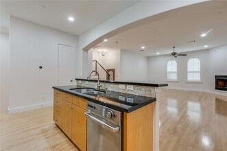 3907 Cole Ave in Dallas, TX - Building Photo - Building Photo