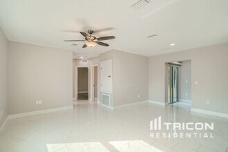 494 Stillwater Ave in Spring Hill, FL - Building Photo - Building Photo