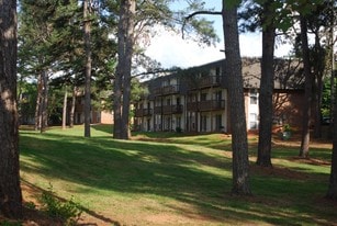 The Pointe in Athens, GA - Building Photo