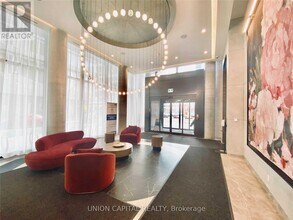 60-PH160 Shuter St in Toronto, ON - Building Photo - Building Photo