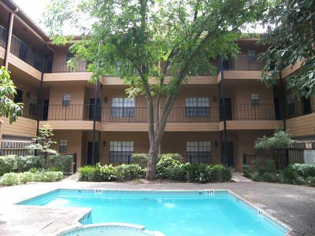 property at 203 E 31st St