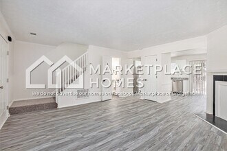 5573 Wells Cir in Stone Mountain, GA - Building Photo - Building Photo