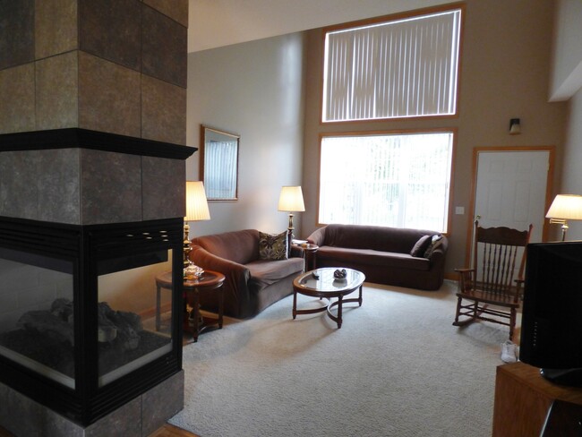 5789 Mt Curve Blvd in Monticello, MN - Building Photo - Building Photo