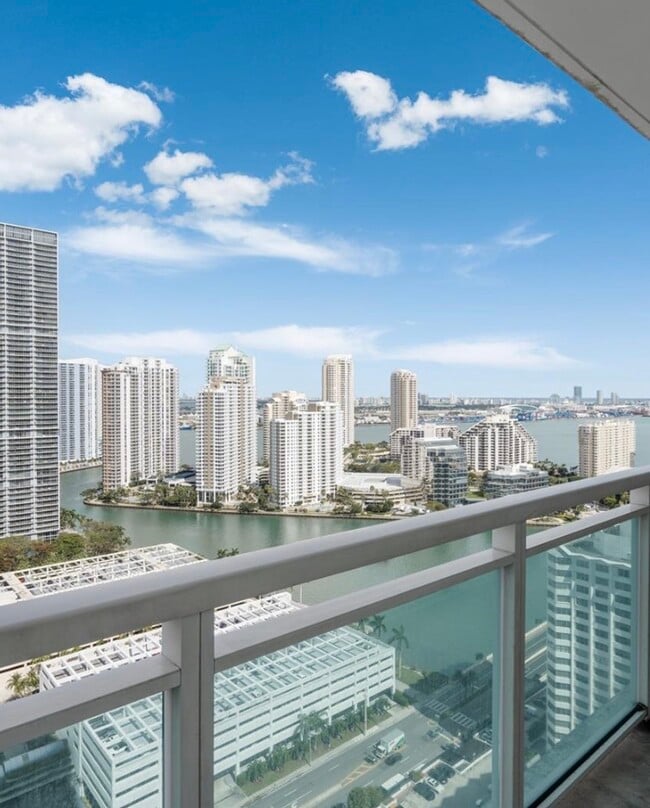 property at 950 Brickell Bay Dr