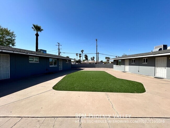 4837 E Willetta St in Phoenix, AZ - Building Photo - Building Photo