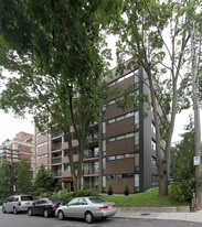 60 Montclair Ave in Toronto, ON - Building Photo