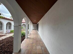 1717 Clark Blvd in Laredo, TX - Building Photo - Building Photo