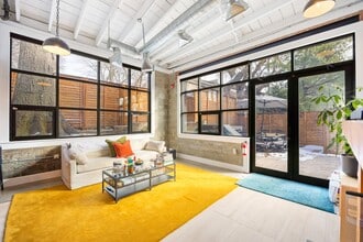 51 Greenwood Ave, Unit 7 in Montclair, NJ - Foto de edificio - Building Photo