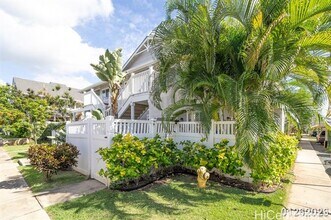 1122 Kukulu St in Kapolei, HI - Building Photo - Building Photo