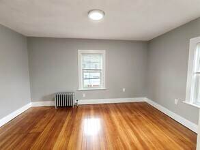 19 Sheridan St, Unit 2 in Malden, MA - Building Photo - Building Photo